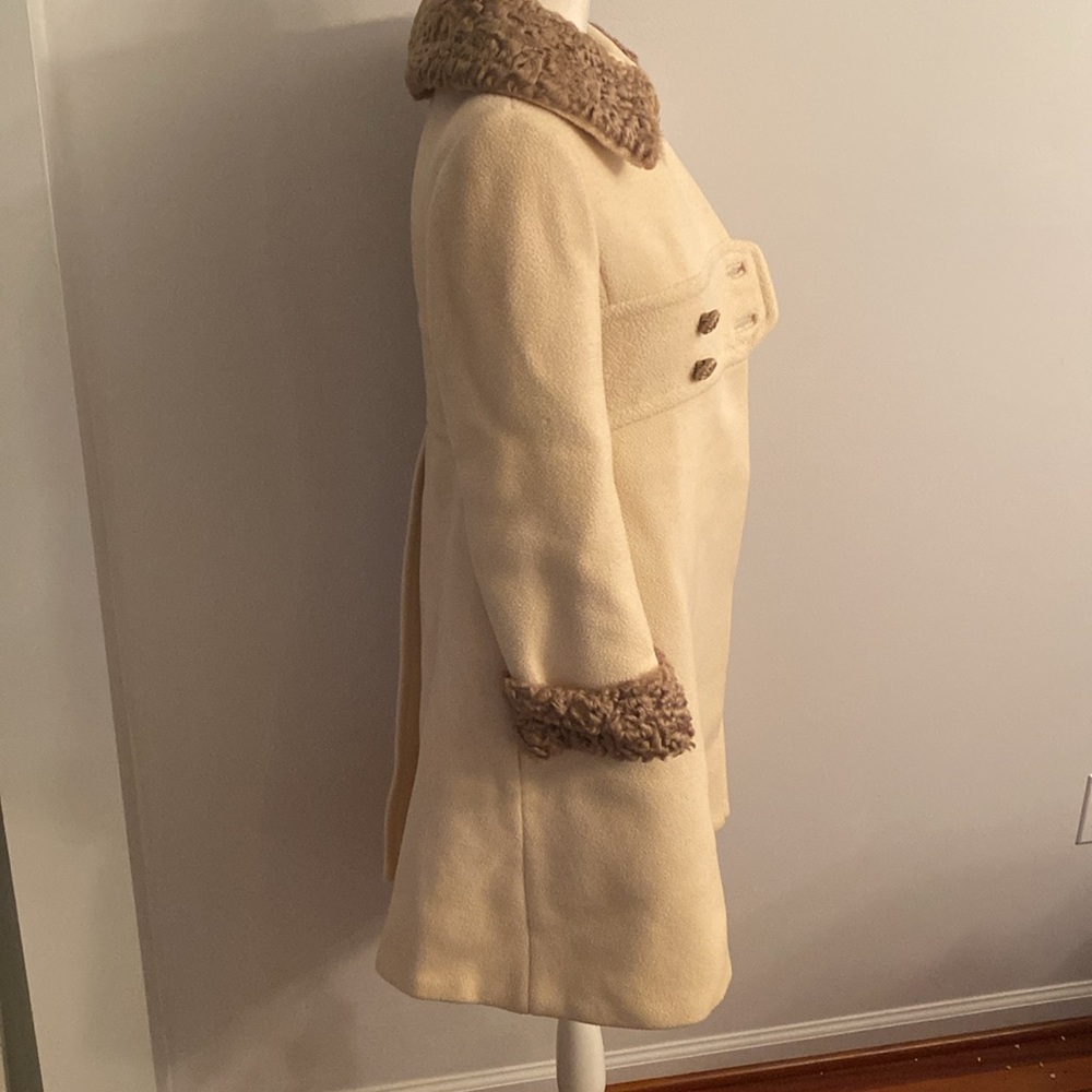 Vintage college TownePlace classics  coat.dry cleaned - Picture 6 of 17